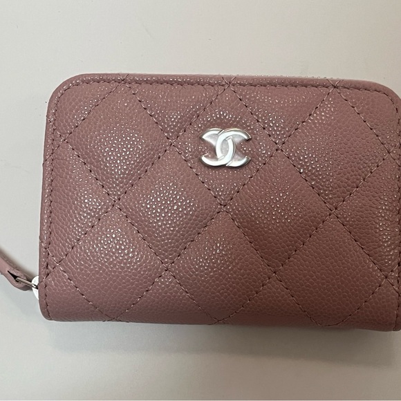 NWT 2024 CHANEL PINK CLASSIC ZIP AROUND CARD HOLDER - Picture 2 of 7